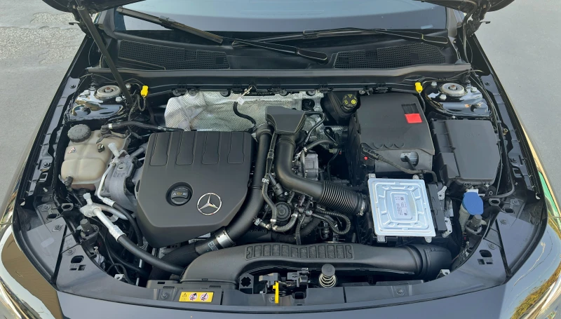 Mercedes-Benz CLA 200 163кс.AMG KeyLess Start Navi Camera Кожа, снимка 17 - Автомобили и джипове - 51780657