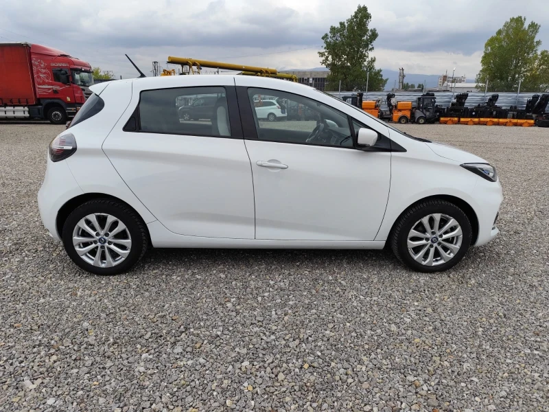 Renault Zoe, снимка 3 - Автомобили и джипове - 52153250