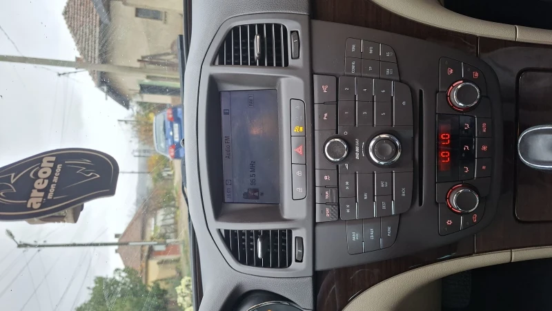 Opel Insignia, снимка 13 - Автомобили и джипове - 52351764