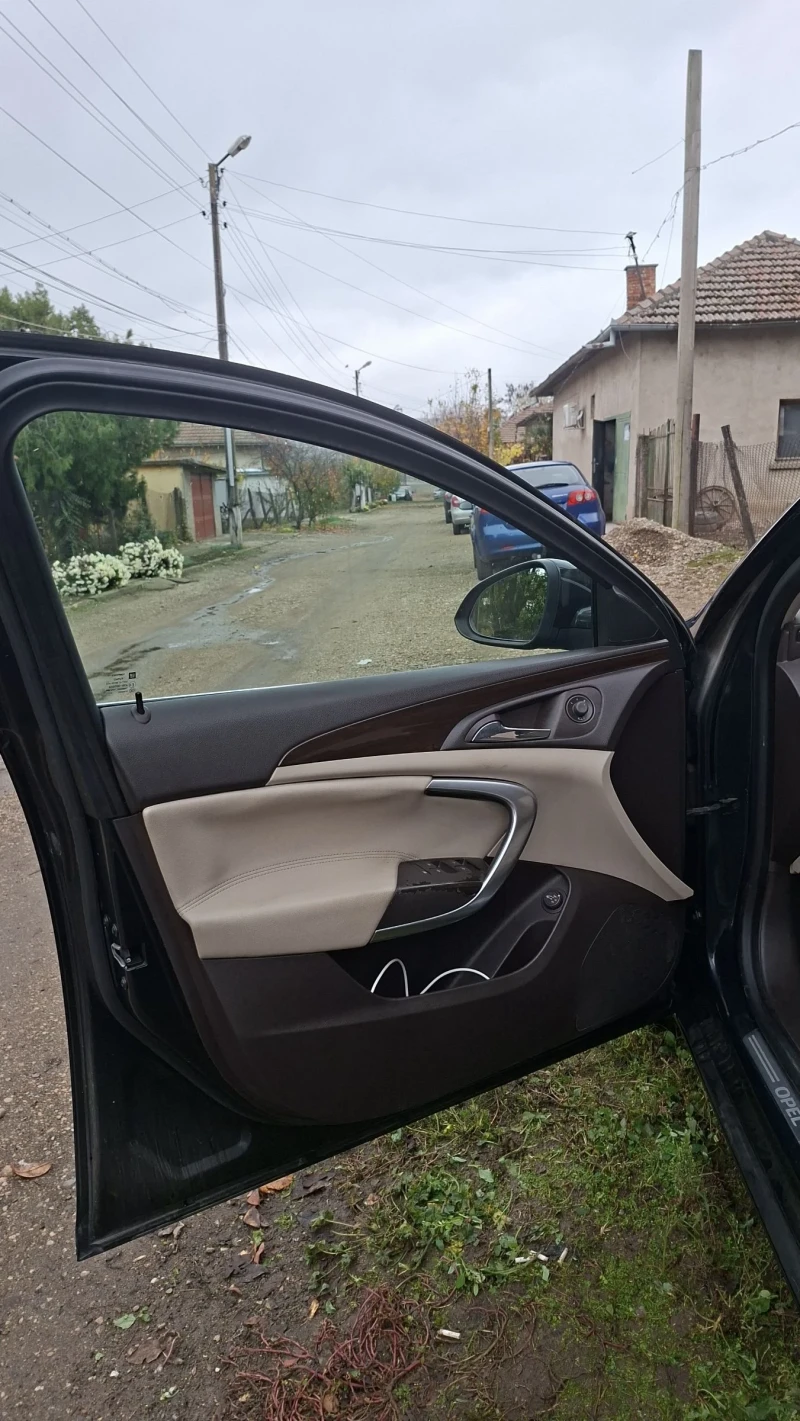 Opel Insignia, снимка 16 - Автомобили и джипове - 52351764