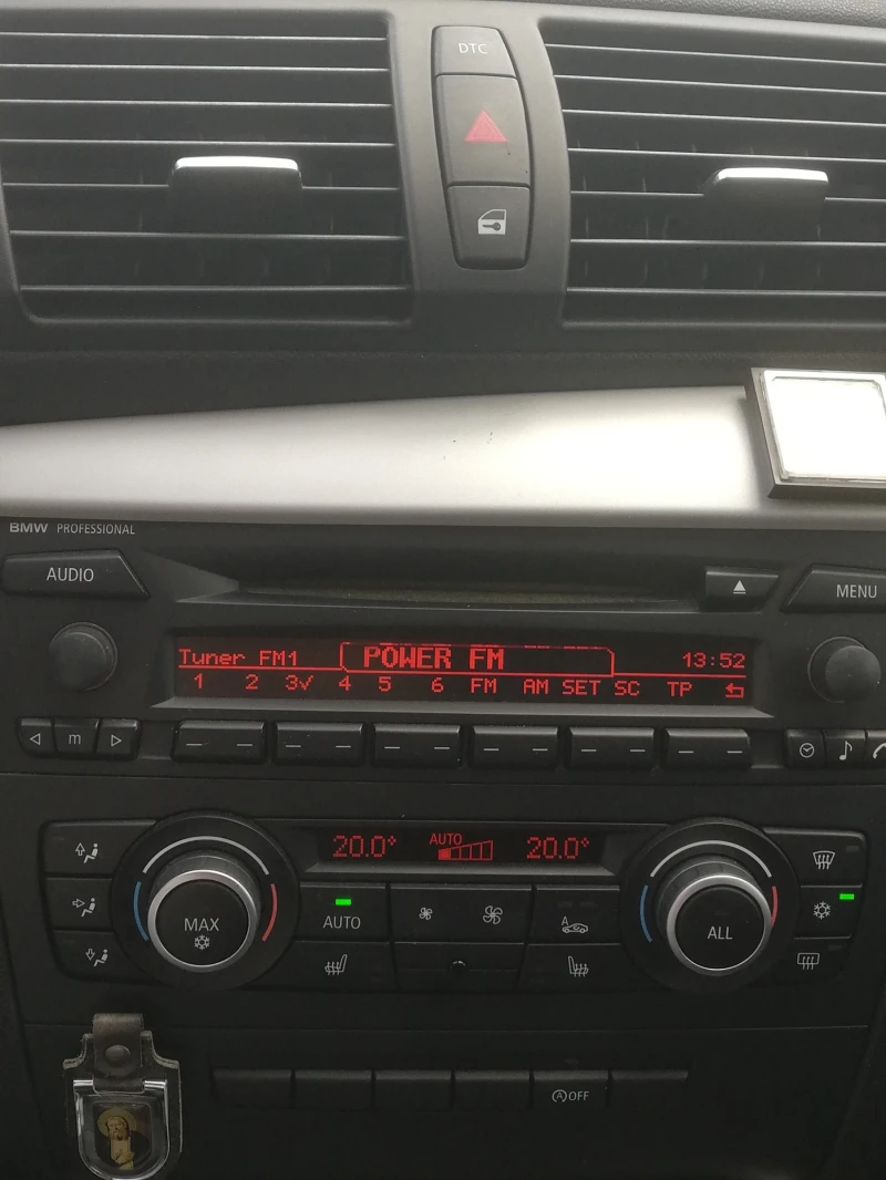 BMW 120, снимка 6 - Автомобили и джипове - 52403598