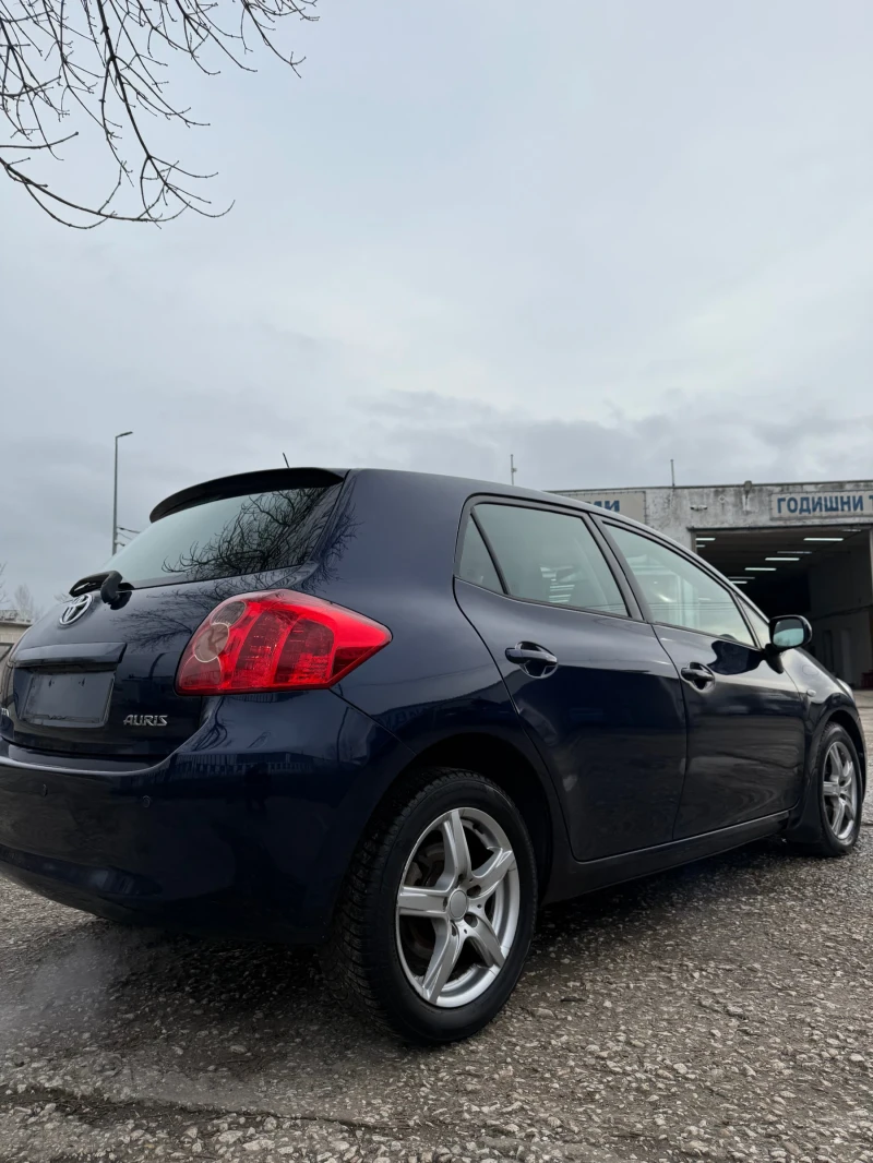 Toyota Auris, снимка 4 - Автомобили и джипове - 52636579
