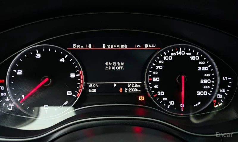 Audi A6, снимка 8 - Автомобили и джипове - 52997682