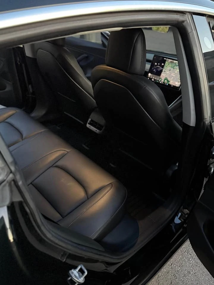 Tesla Model 3 * * CARFAX * *  * *  | Mobile.bg   11