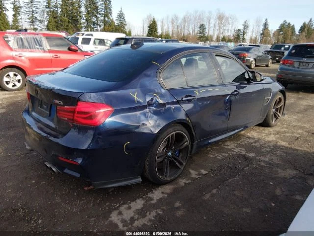 BMW M3 Ръчни скорости * Възможност за Лизинг*  - изображение 4