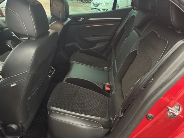 Renault Megane Blue dCi 115 к.с. Stop&Start EDC, снимка 10 - Автомобили и джипове - 53889812