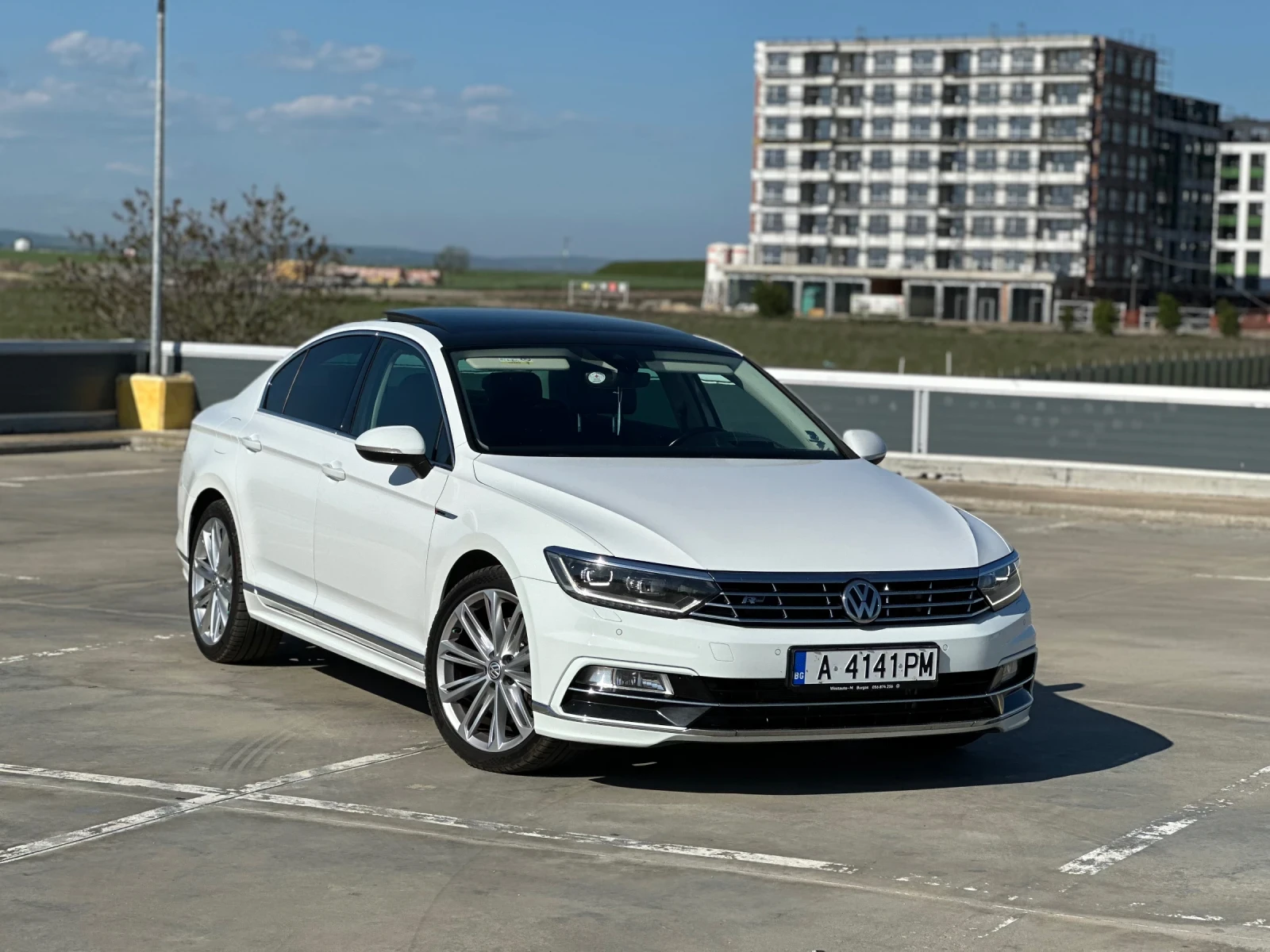 VW Passat R-LINE BITDI 4MOTION - изображение 2