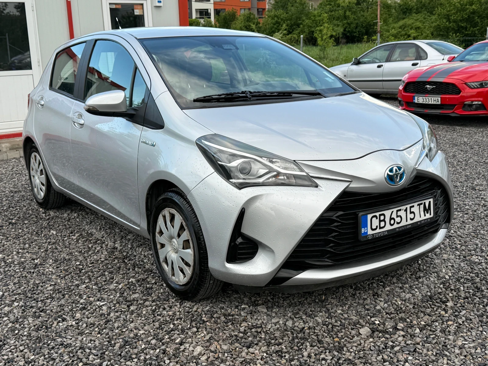Toyota Yaris Facelift 2018г. 1.5 VVT-i (100 кс) Hybrid e-CVT  - изображение 3