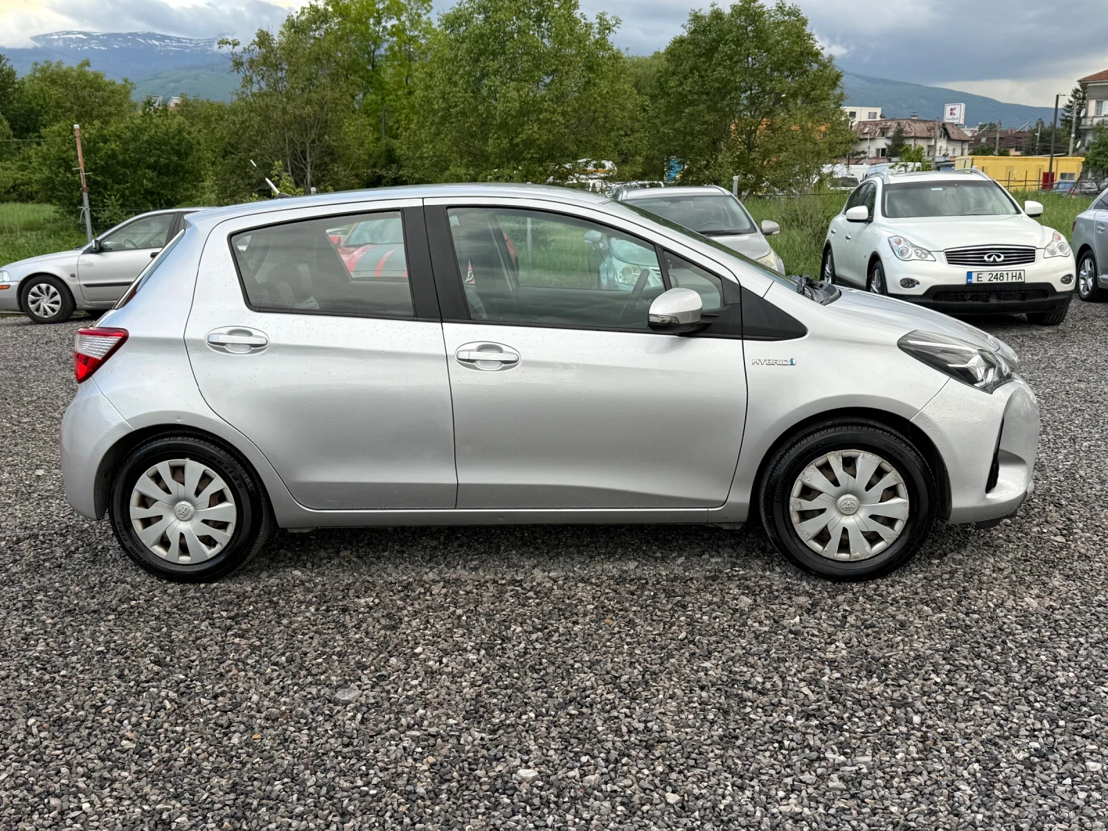 Toyota Yaris Facelift 2018г. 1.5 VVT-i (100 кс) Hybrid e-CVT  - изображение 4