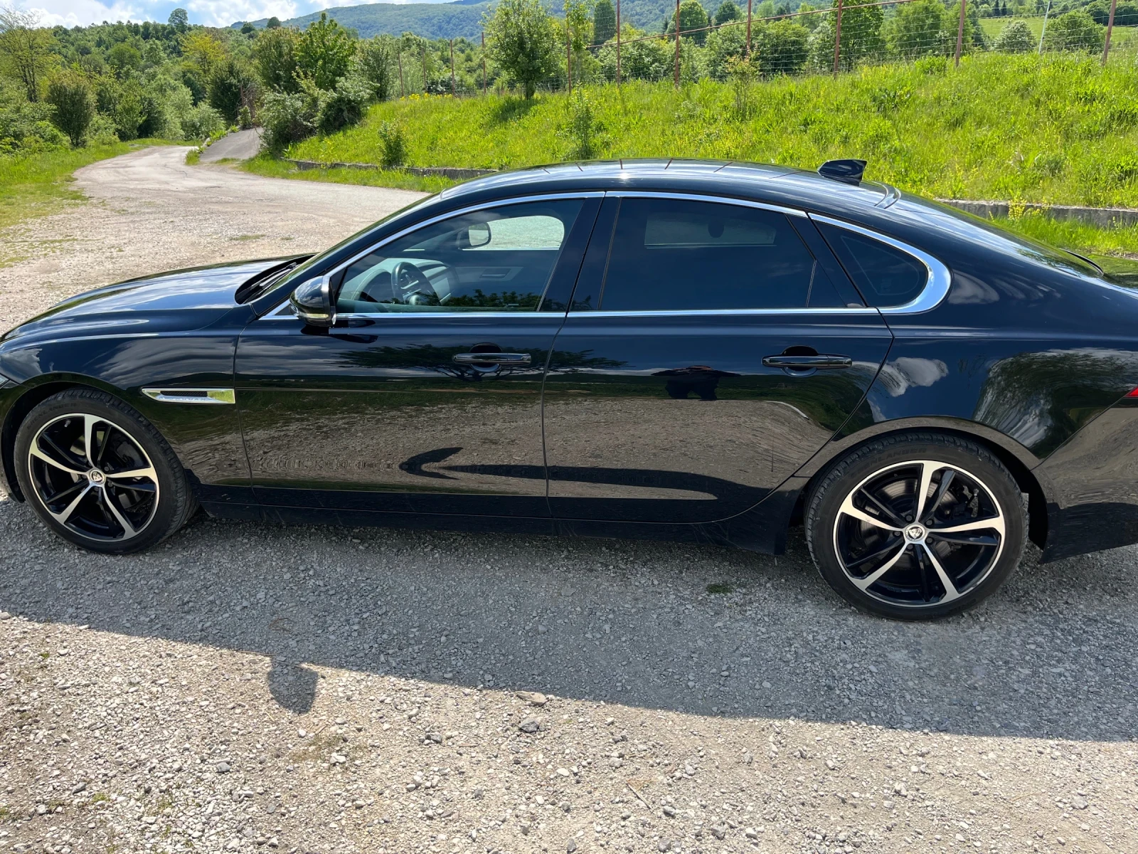 Jaguar Xf 2.0 d - изображение 6