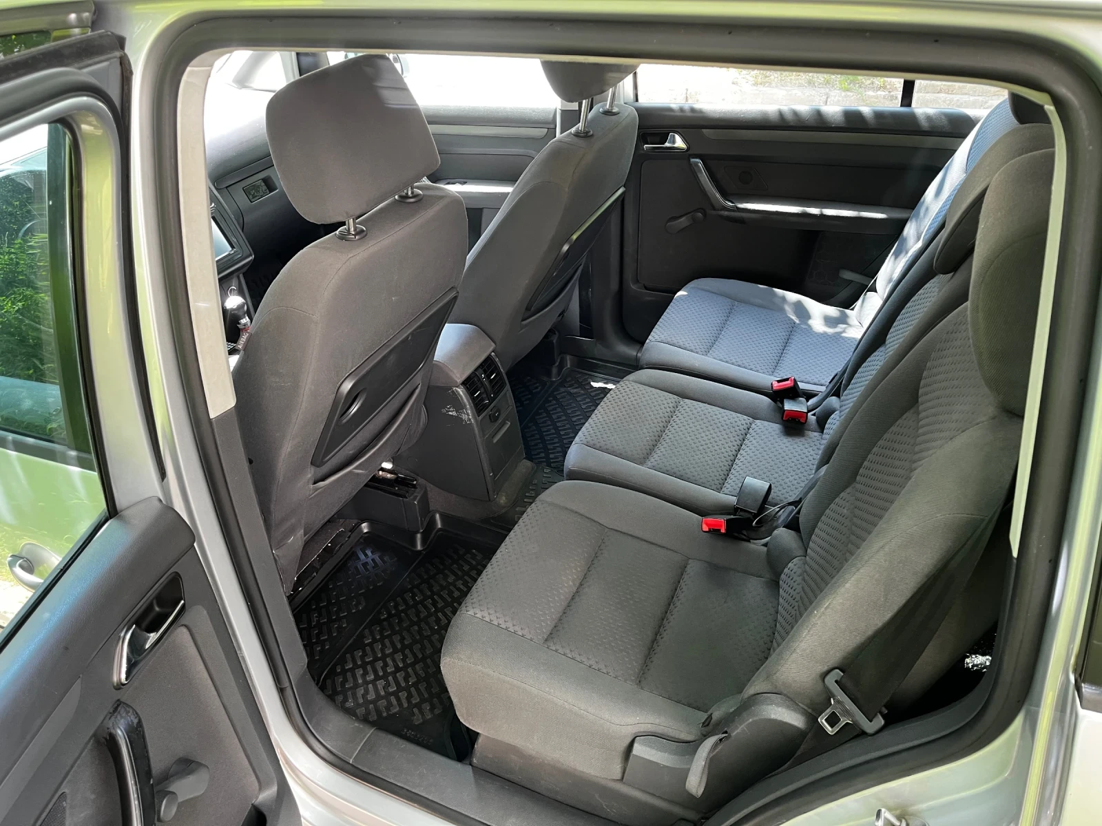 VW Touran 1.6i - изображение 5