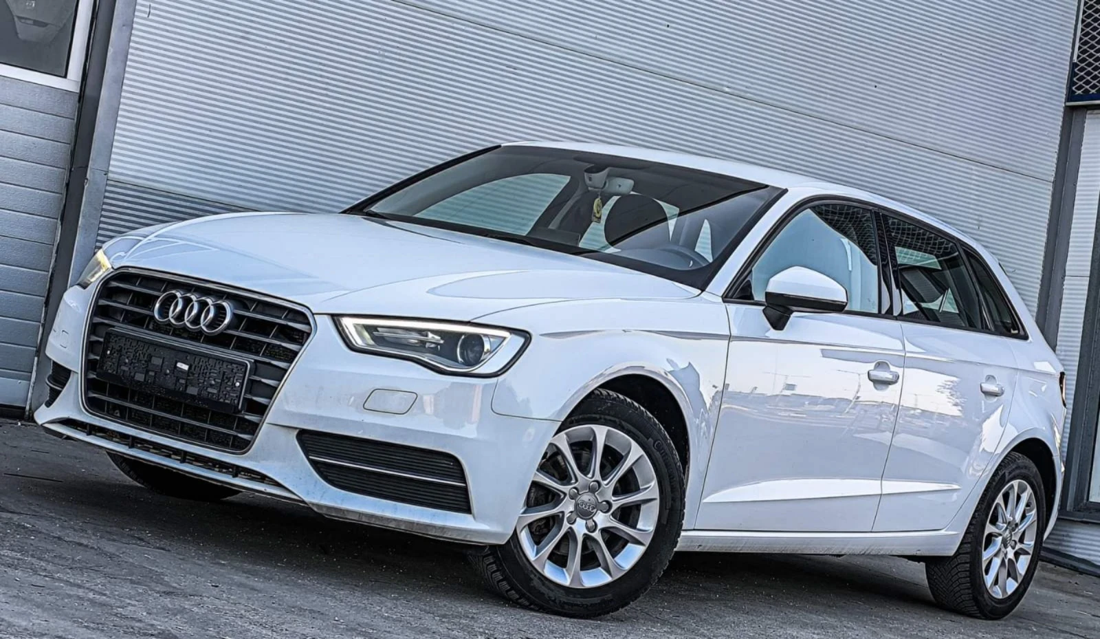 Audi A3 1.6 Sportback - изображение 2