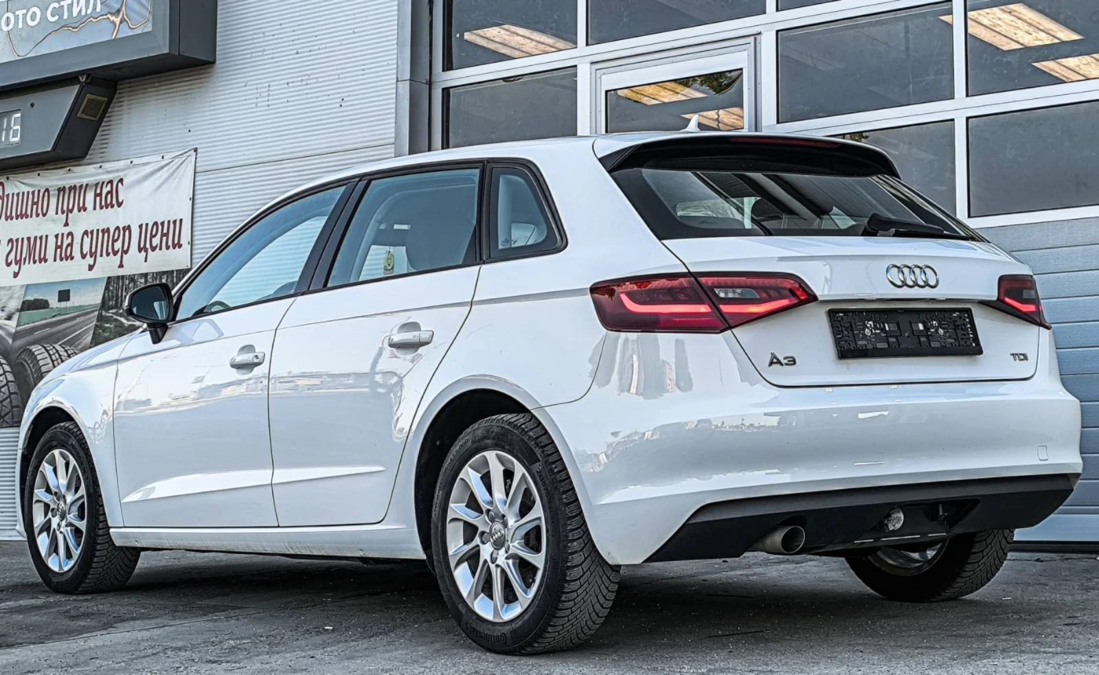Audi A3 1.6 Sportback - изображение 4