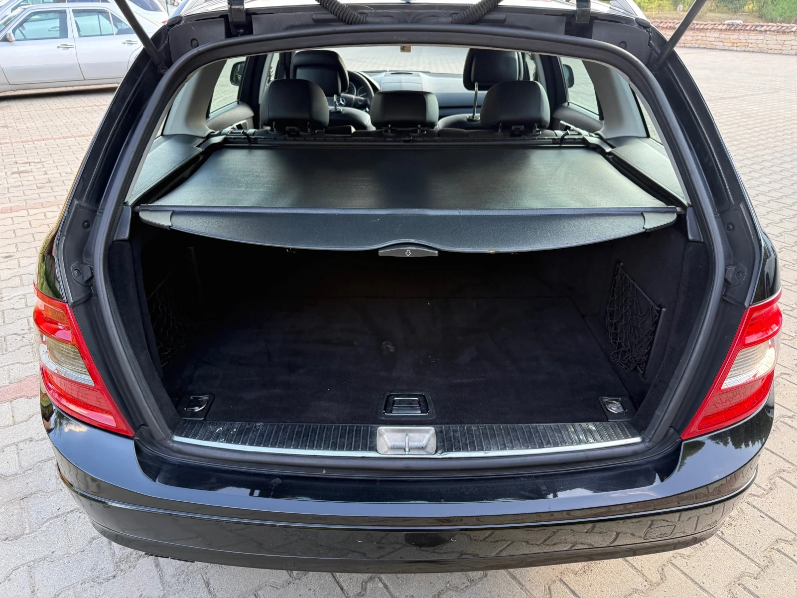 Mercedes-Benz C 200 2.2CDI - изображение 8