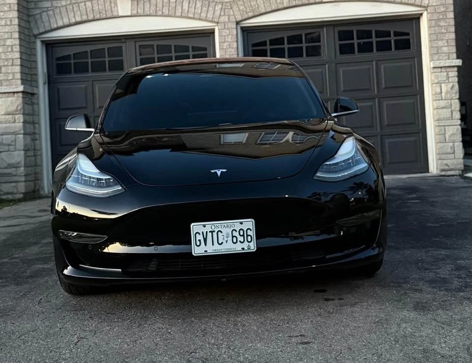 Tesla Model 3 * * CARFAX * *  * *  | Mobile.bg   1
