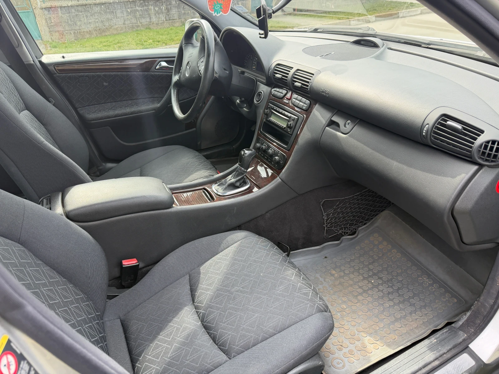 Mercedes-Benz C 270, снимка 5 - Автомобили и джипове - 53923228