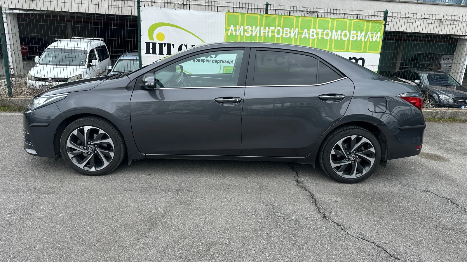 Toyota Corolla Anniversary 1.6 VVTi от БГ първи собственик, снимка 4 - Автомобили и джипове - 54042970