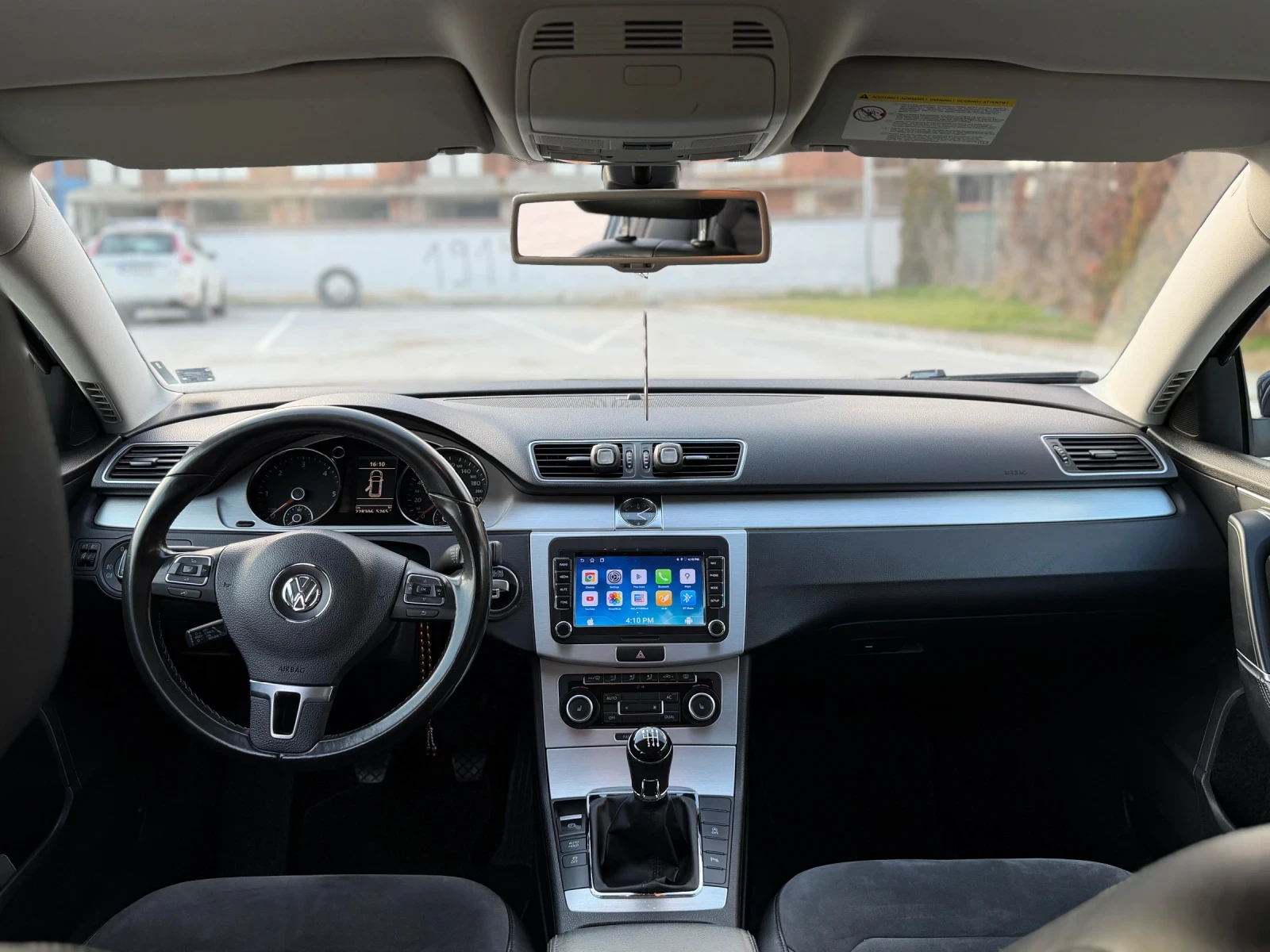 VW Passat 2.0 TDI Highline, снимка 9 - Автомобили и джипове - 54043470