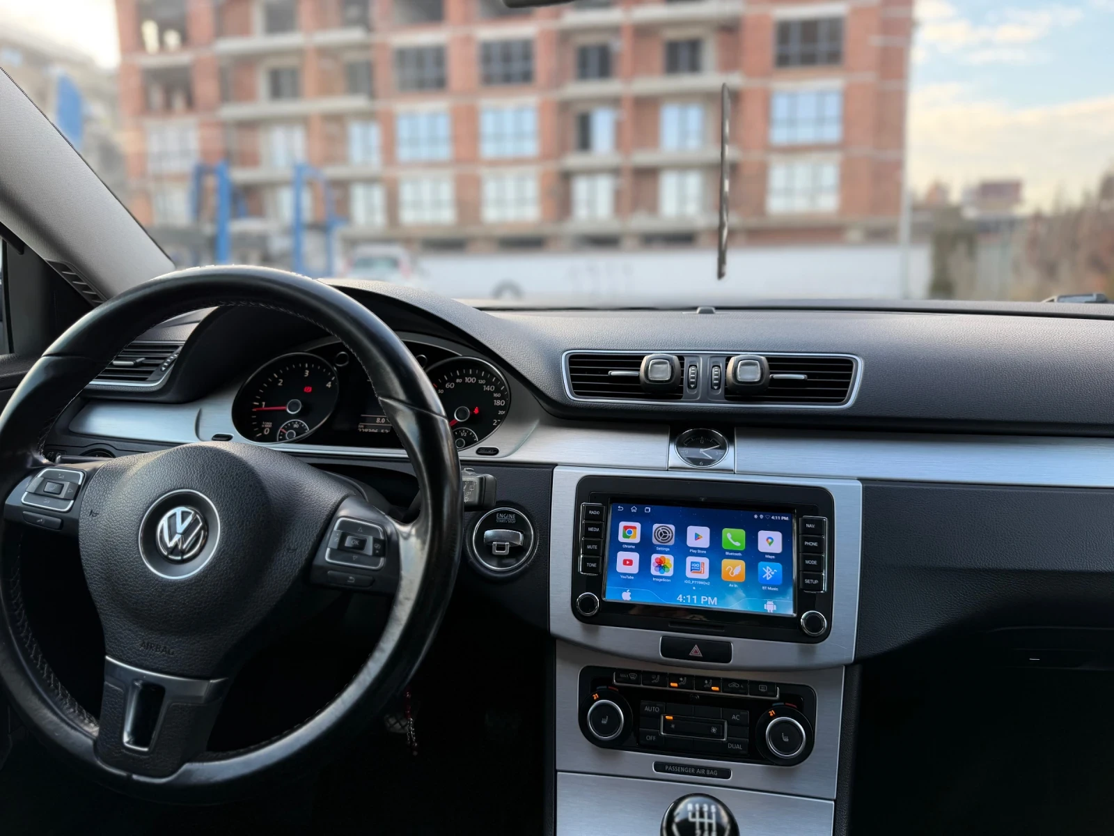 VW Passat 2.0 TDI Highline, снимка 11 - Автомобили и джипове - 54043470