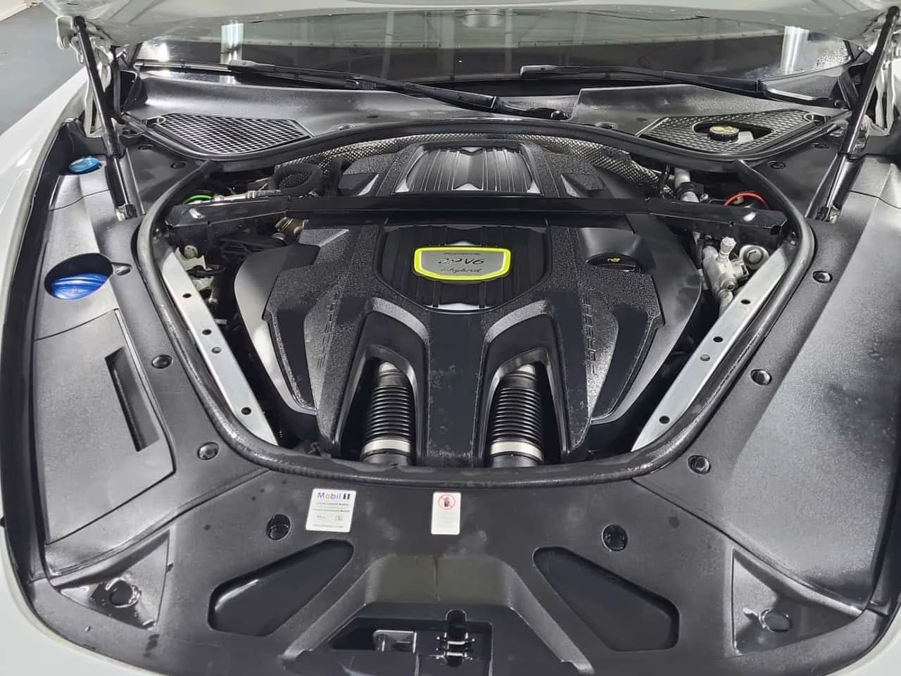 Porsche Panamera * ВСИЧКИ ЕКСТРИ ЗА МОДЕЛА* ГЛАВНО ПРЕДСТАВИТЕЛСТВО, снимка 16 - Автомобили и джипове - 54173432