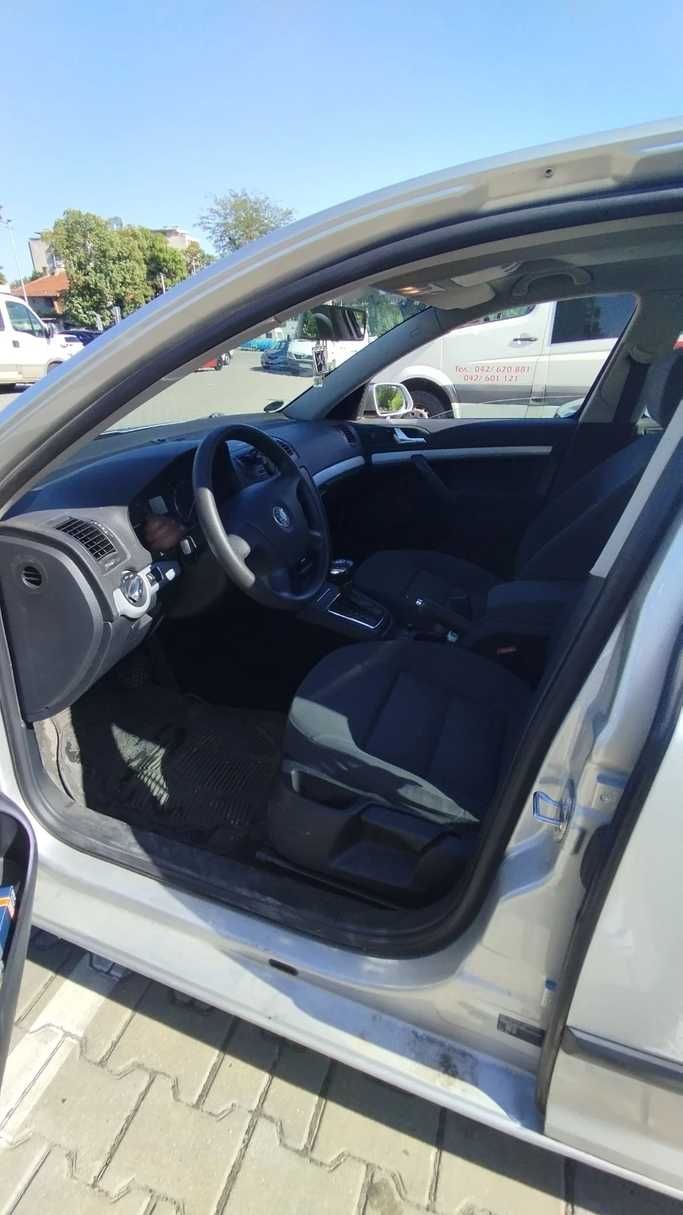 Skoda Octavia, снимка 4 - Автомобили и джипове - 54355720