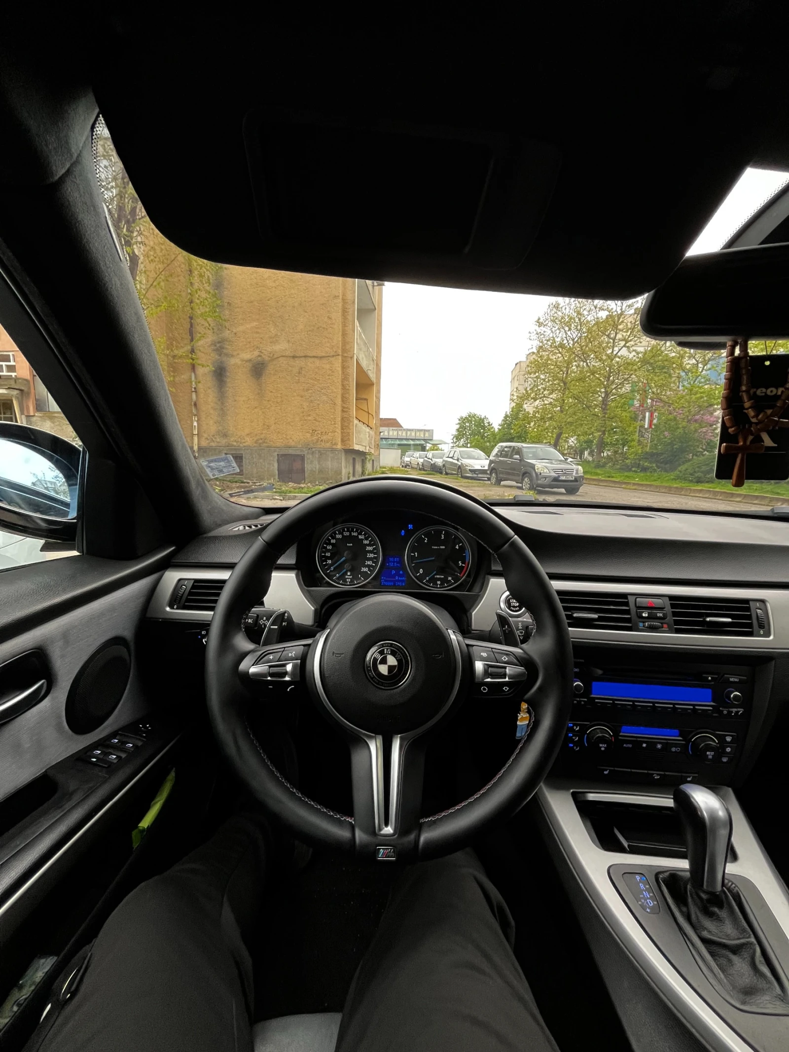 BMW 330 XD, снимка 13 - Автомобили и джипове - 54381630