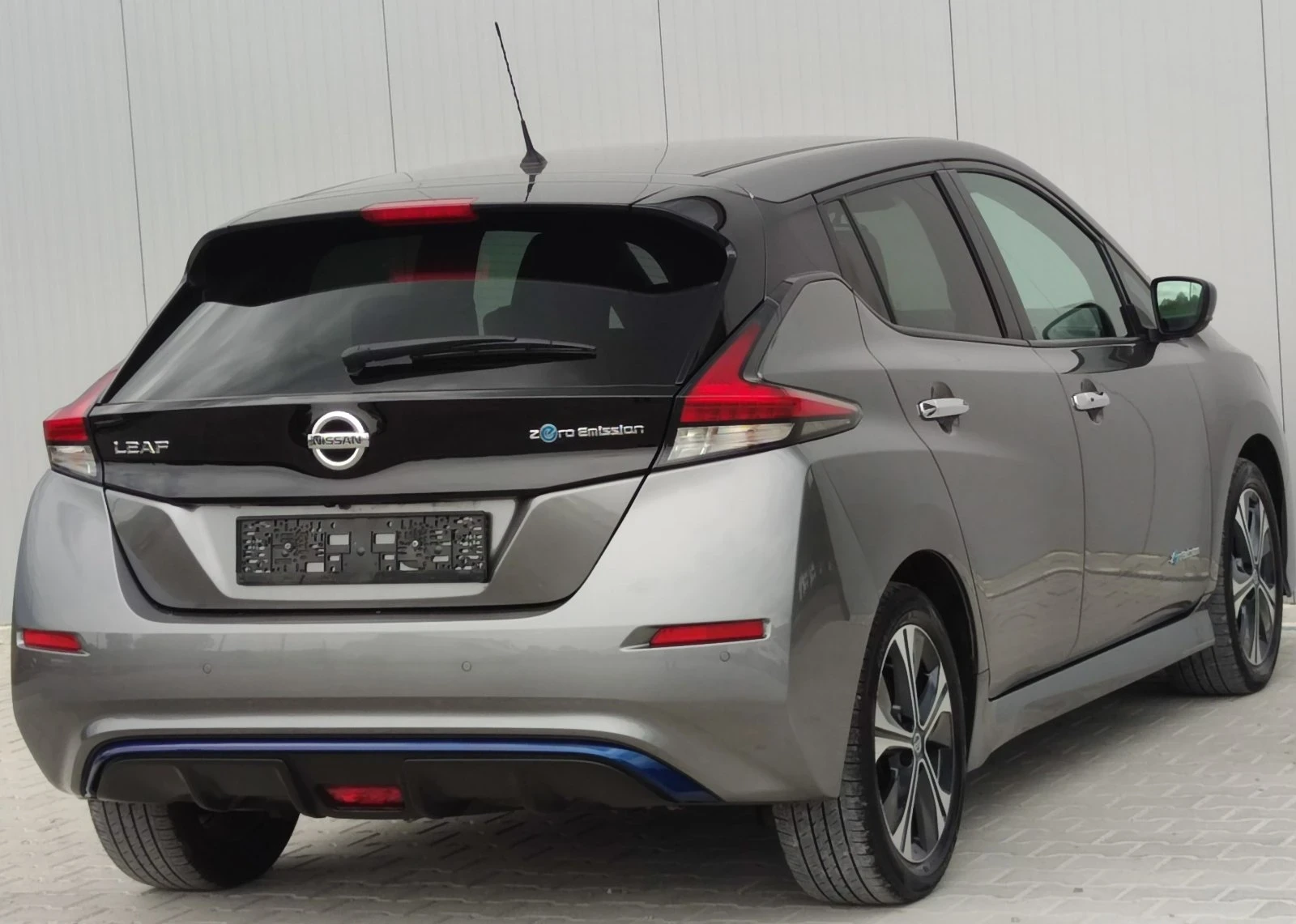Nissan Leaf  * 40KWh* 122�.�*  | Mobile.bg � ����������� 3