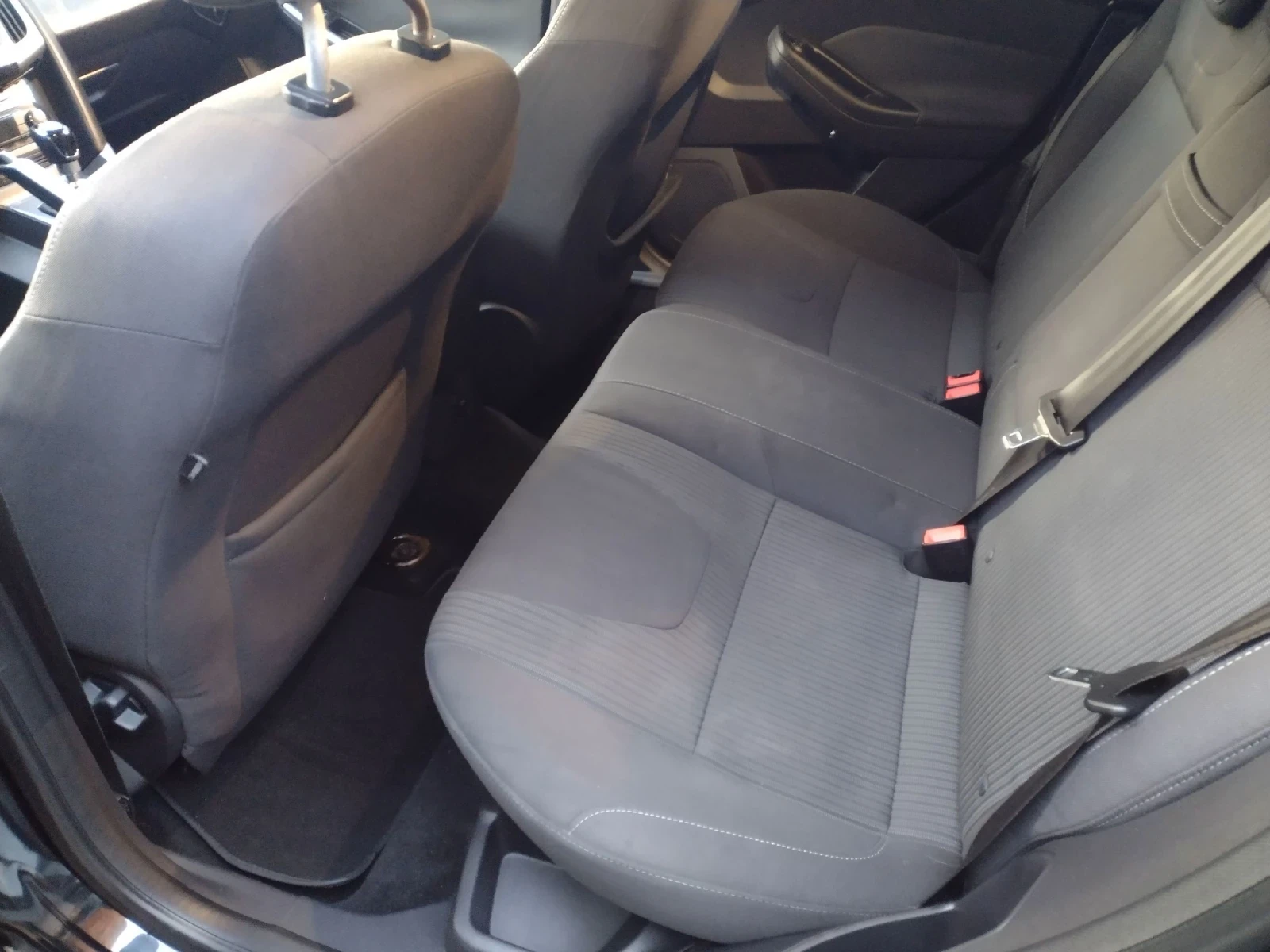 Ford Focus 1.6 TdCi 95 k.c., снимка 7 - Автомобили и джипове - 54668177