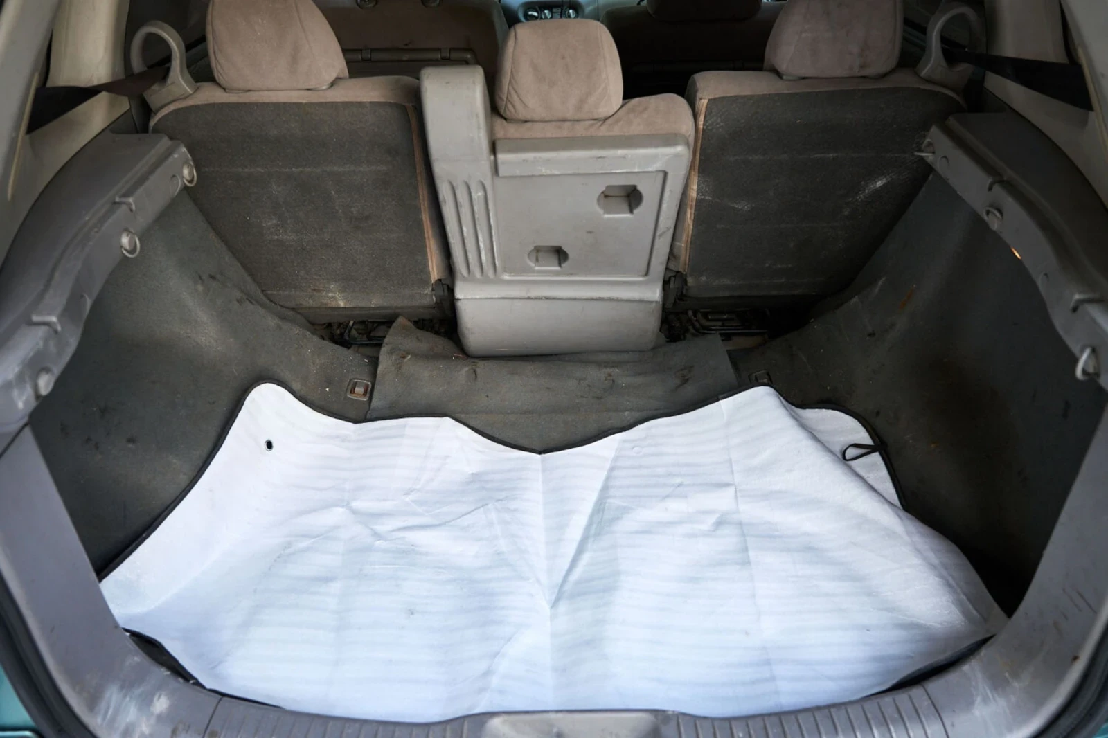 Nissan Almera tino, снимка 12 - Автомобили и джипове - 54783814