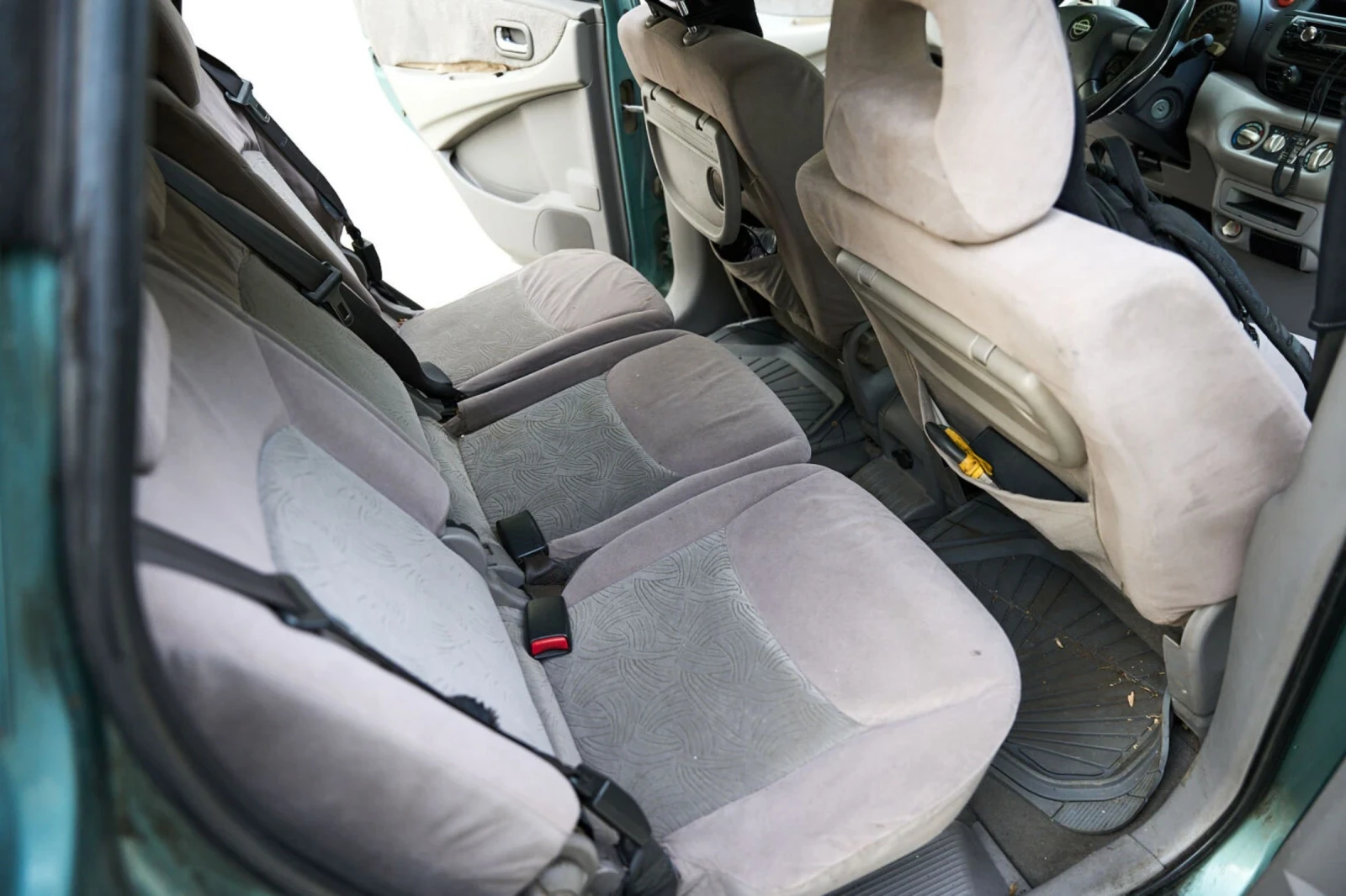 Nissan Almera tino, снимка 8 - Автомобили и джипове - 54783814