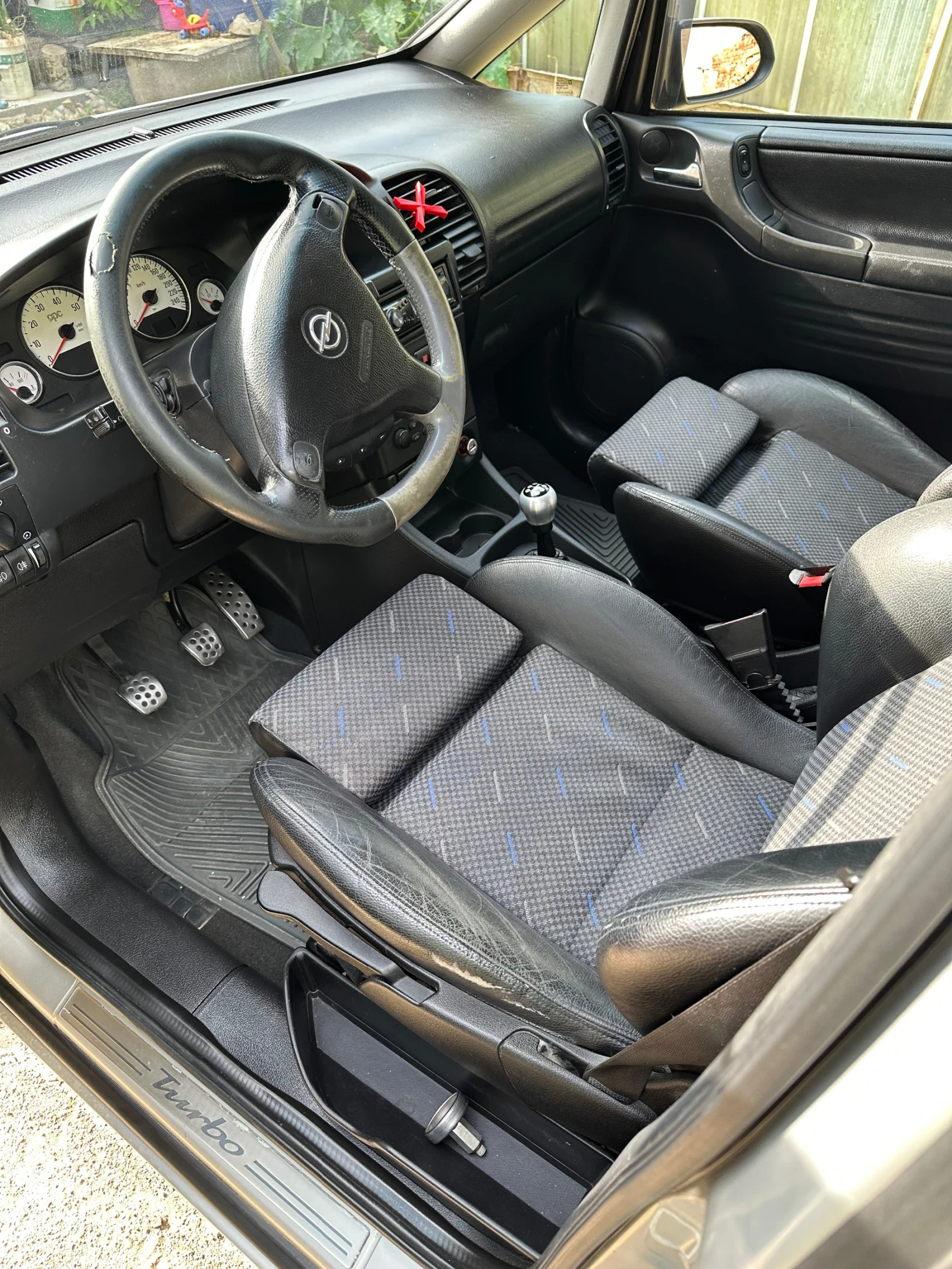 Opel Zafira Zafira OPC, снимка 4 - Автомобили и джипове - 55002809