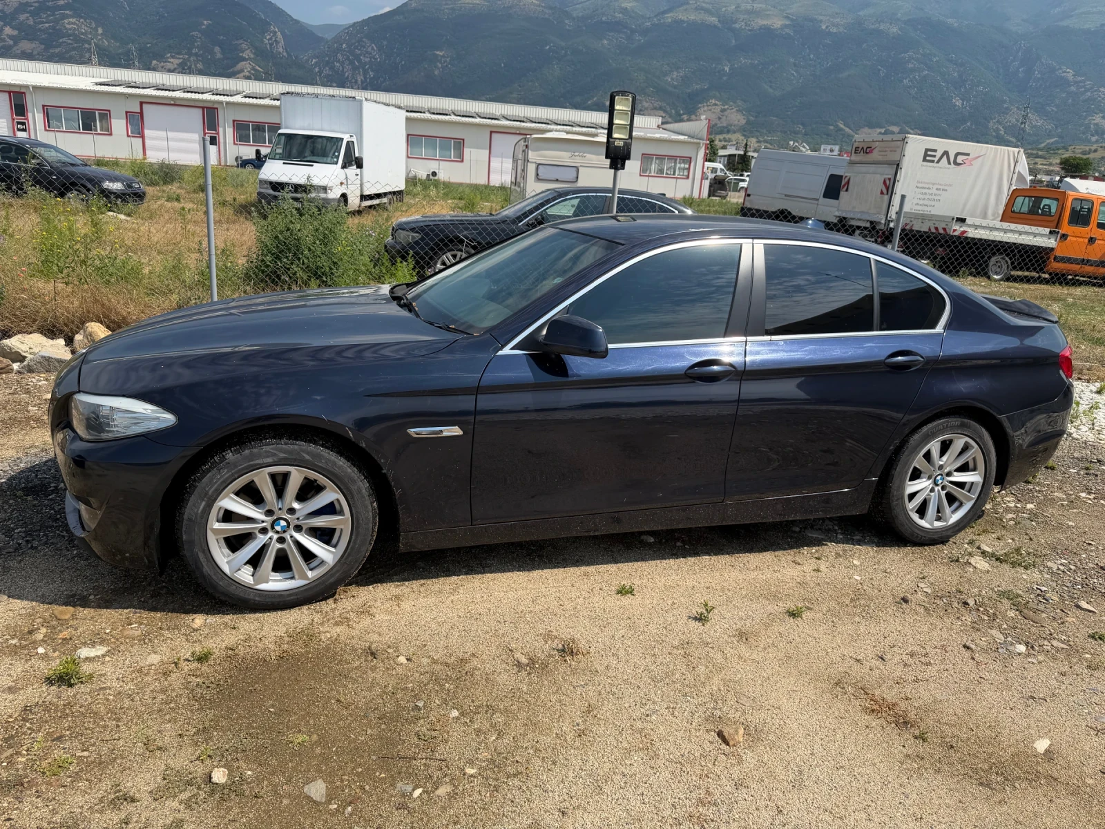 BMW 520 520D, снимка 3 - Автомобили и джипове - 55137480