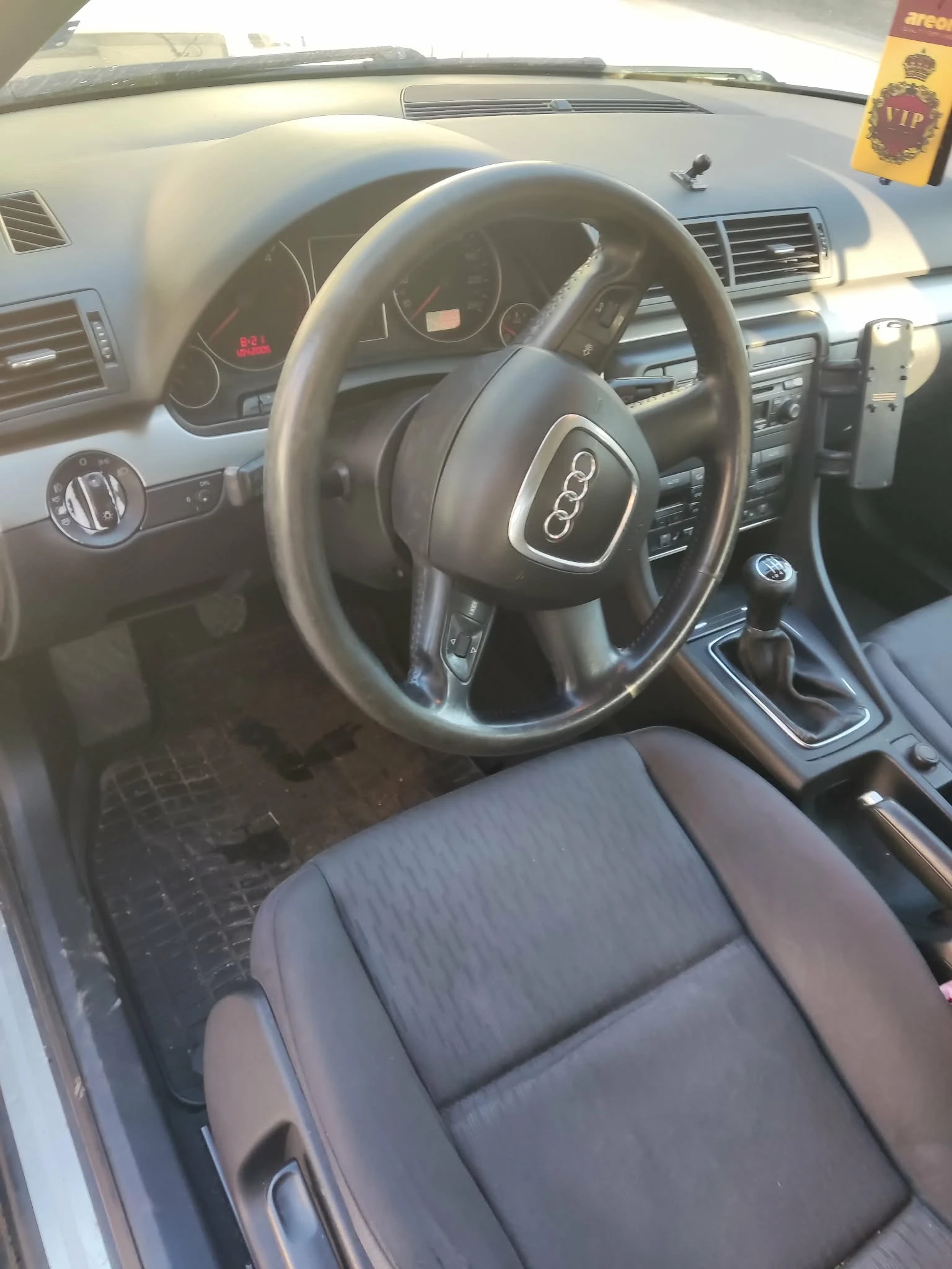 Audi A4 1.9 TDI, снимка 3 - Автомобили и джипове - 55163366