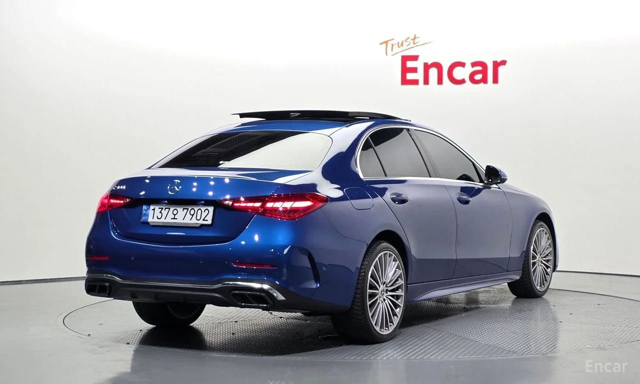 Mercedes-Benz C 300 AMG* LINE* ОБДУХВАНЕ* ДИСТРОНИК* ХЕДЪП* LANE* ASSI, снимка 2 - Автомобили и джипове - 55209635