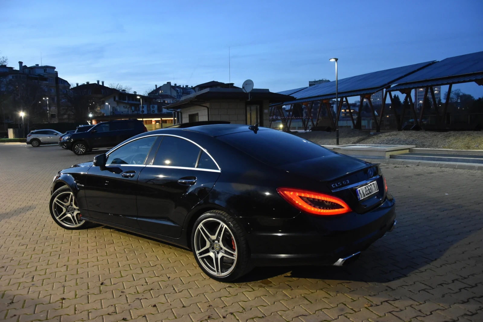 Mercedes-Benz CLS 63 AMG Performance, снимка 4 - Автомобили и джипове - 55389478