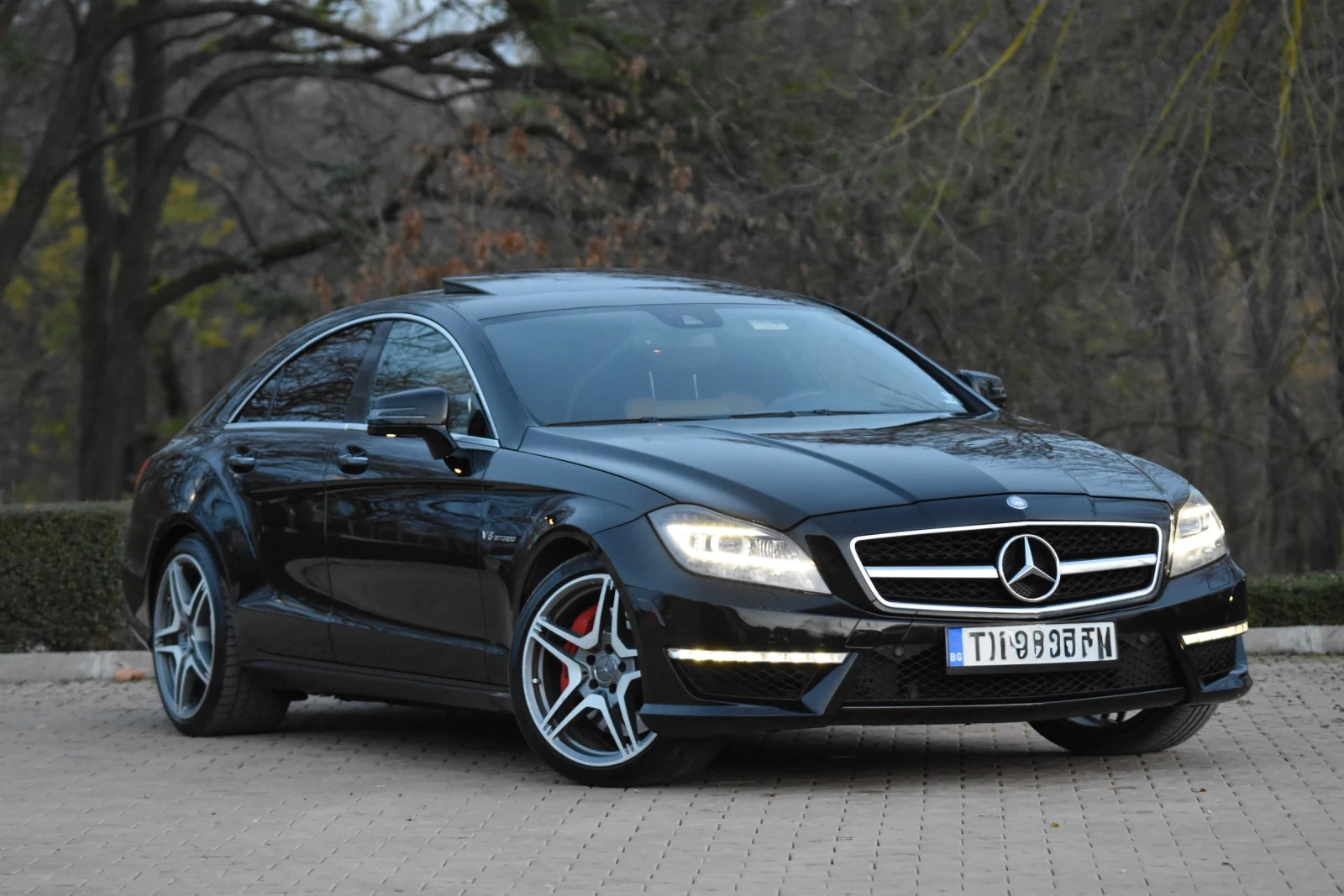 Mercedes-Benz CLS 63 AMG Performance, снимка 2 - Автомобили и джипове - 55389478