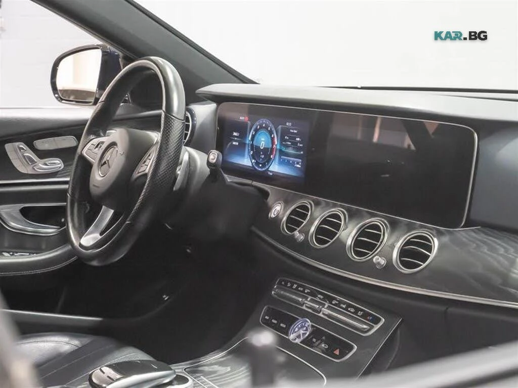 Mercedes-Benz E 300 * AMG Line *  AвтоКредит * (ЦЕНА ДО БГ), снимка 6 - Автомобили и джипове - 55786173