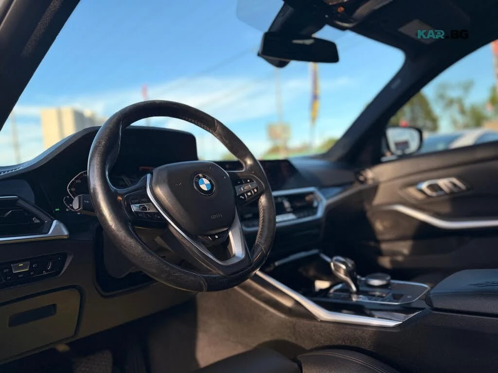 BMW 330 xDrive * АвтоКредит * (ЦЕНА ДО БГ), снимка 10 - Автомобили и джипове - 55972954