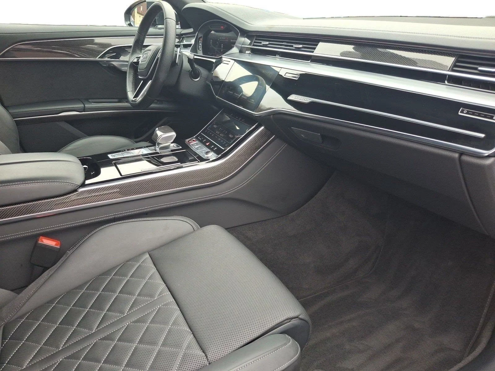 Audi S8 TFSI/571HP/PANO/MATRIX/360/962z, снимка 12 - Автомобили и джипове - 56482541