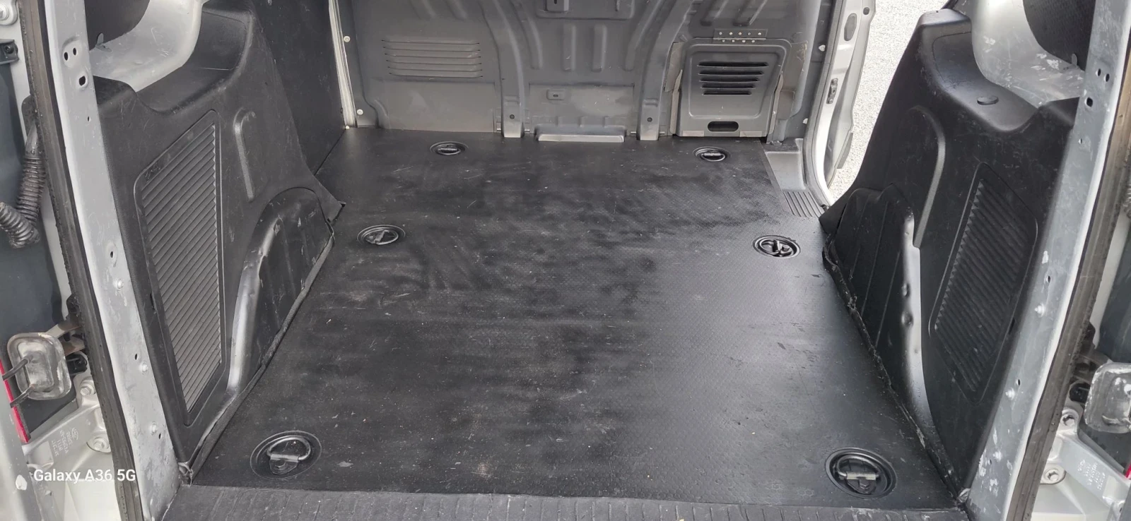 Ford Connect Transit Connect, 1.5D 100k.c. | Mobile.bg � ����������� 17