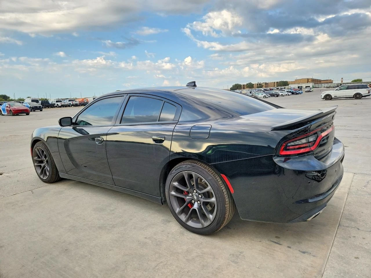 Dodge Charger SXT PLUS| КОЖЕН САЛОН| DR.DRE AUDIO, снимка 2 - Автомобили и джипове - 56692425