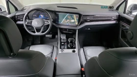 VW Touareg 3.0 TDI* PREMIUM* МАСАЖ* ДИСТРОНИК* ПАНО* ОБДУХВ* , снимка 6