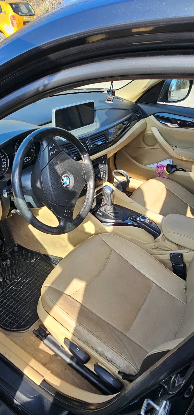 BMW X1 2.0d , снимка 9 - Автомобили и джипове - 46916339