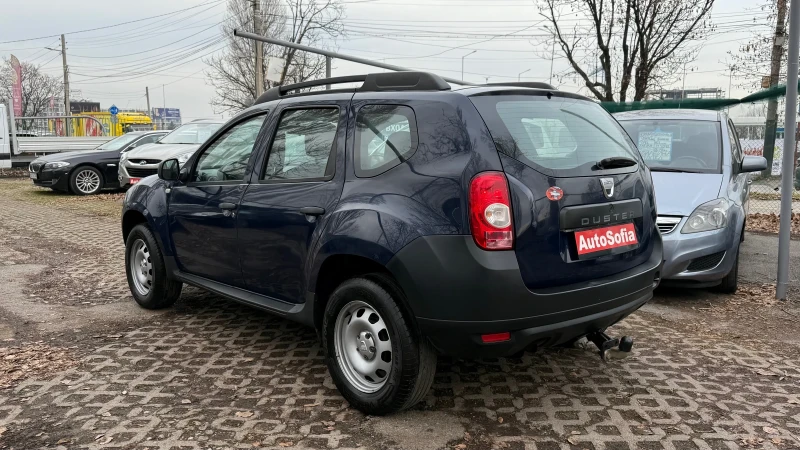 Dacia Duster 1.6i 4x4 климатик, снимка 3 - Автомобили и джипове - 48414989