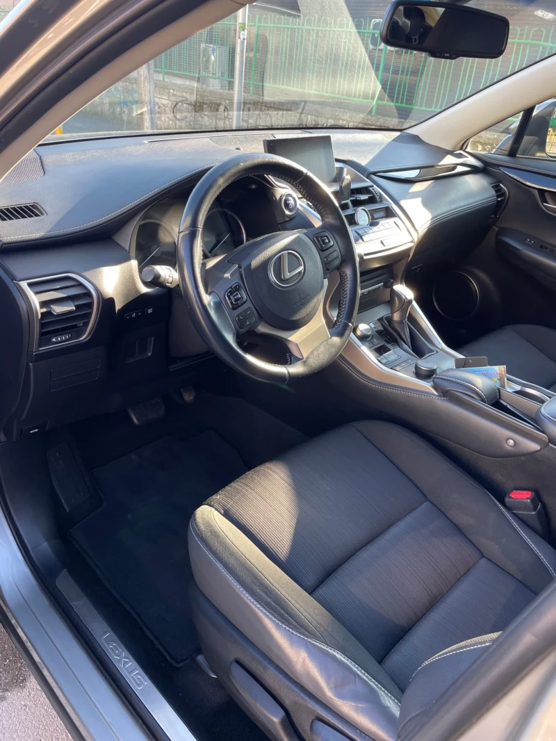 Lexus NX 300h, снимка 5 - Автомобили и джипове - 48877055