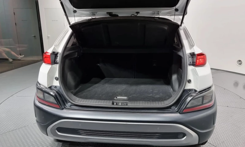 Hyundai Kona Gasoline 2.0 2Wd Modern, снимка 17 - Автомобили и джипове - 51441425