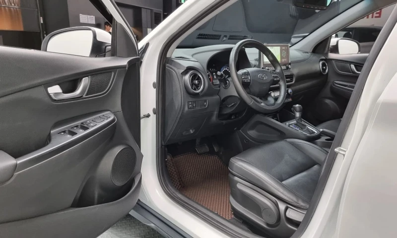 Hyundai Kona Gasoline 2.0 2Wd Modern, снимка 11 - Автомобили и джипове - 51441425