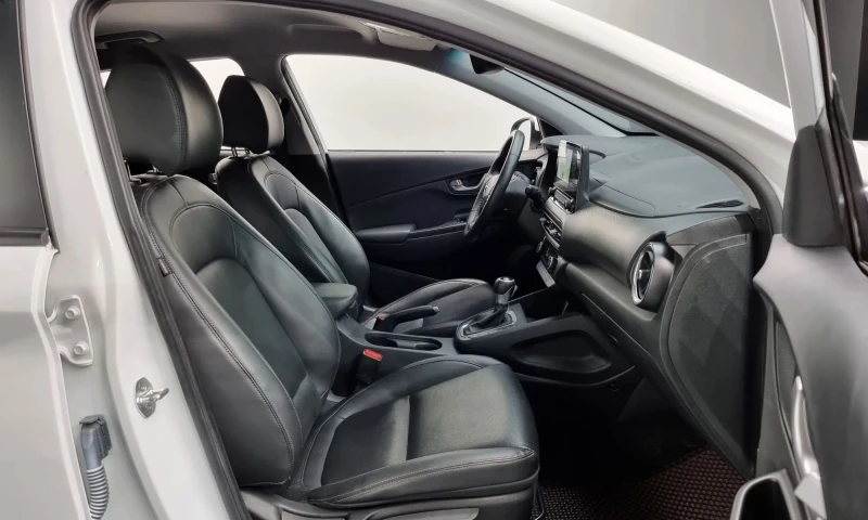 Hyundai Kona Gasoline 2.0 2Wd Modern, снимка 10 - Автомобили и джипове - 51441425