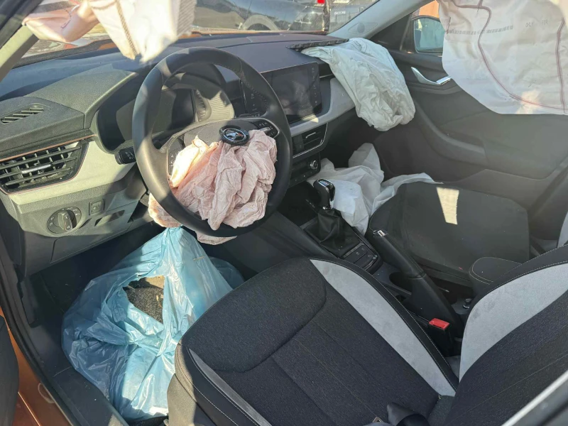 Skoda Kamiq 1.0, снимка 4 - Автомобили и джипове - 52439275