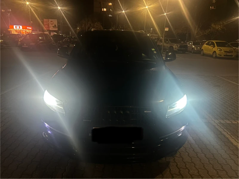 Audi Q7, снимка 2 - Автомобили и джипове - 52555339